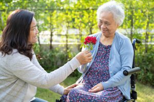 Tips for Employed Adults Caring for Aging Parents